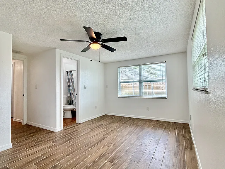 7201 Daggett Ter — Photo 26