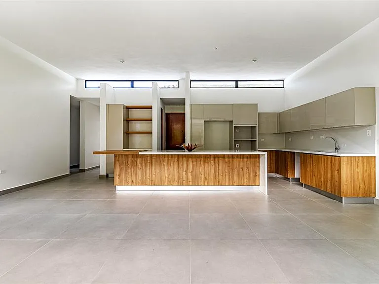 238 Urb Monteazul — Photo 6