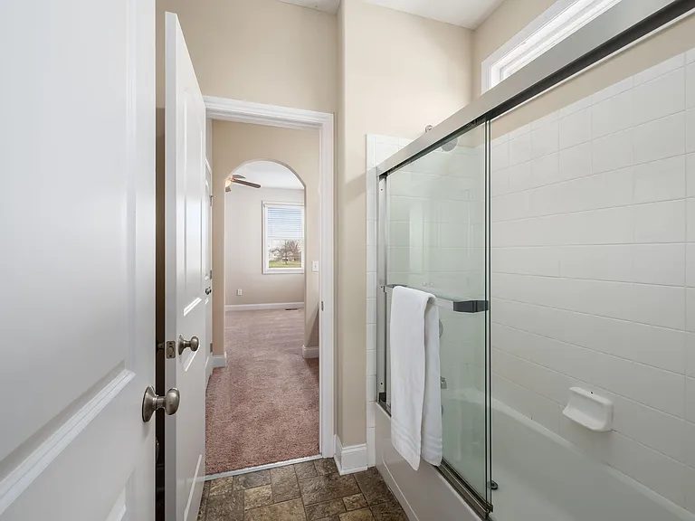 1104 Balmoral Dr #1 — Photo 42