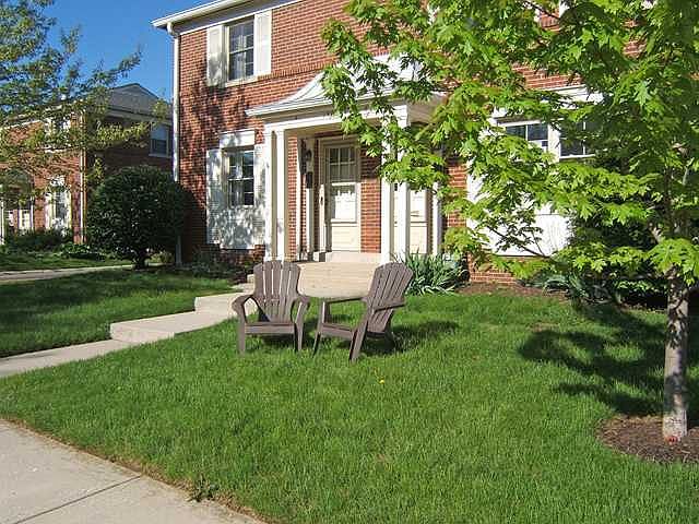 1st image of 1807 Kings Ct