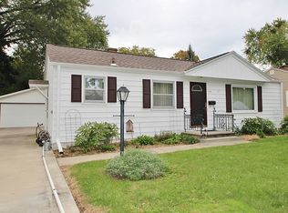 1215 Redwood Dr, Green Bay, WI 54304