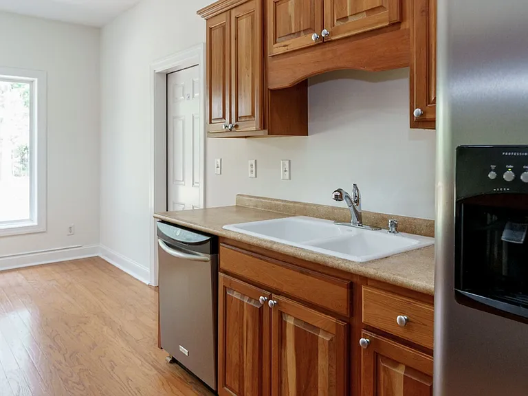 49 Thomas Sumter St — Photo 36
