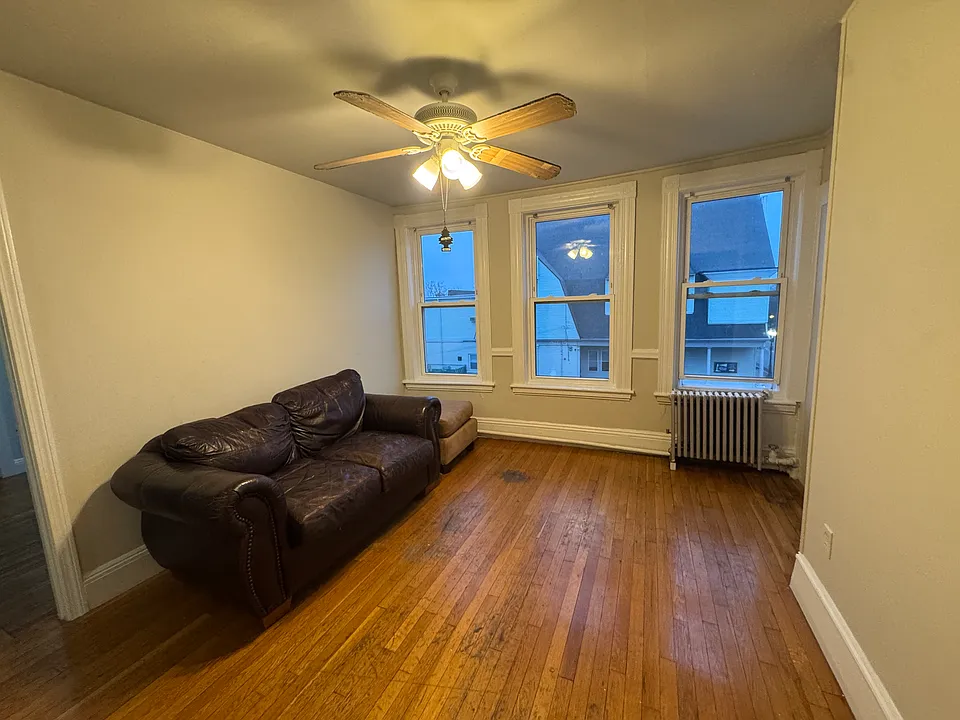 6 Jefferson St #20
