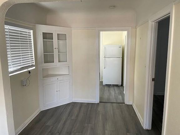 5th image of 4246 37th St