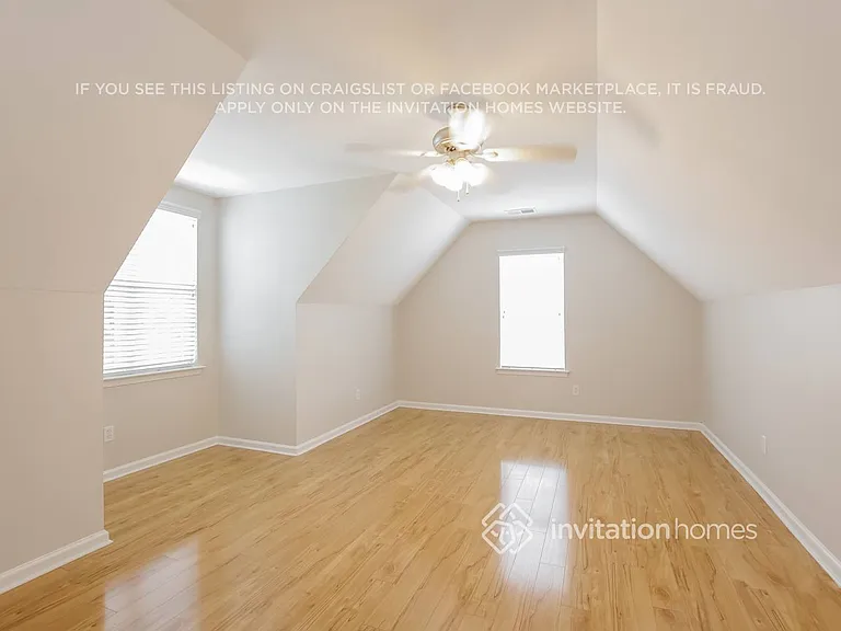 10920 Harmony Glen Ct — Photo 11