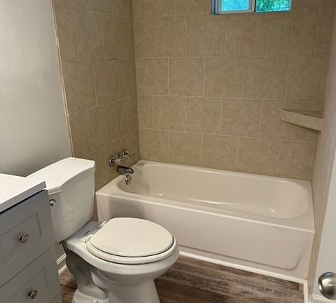 5th image of 232 McIntosh Ave