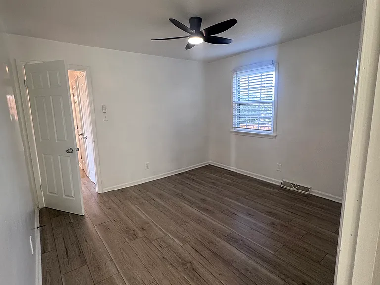 1514 Glenridge Rd — Photo 17