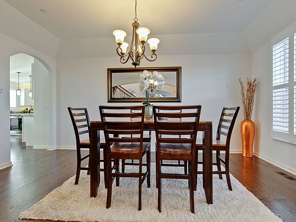 5th image of 1829 Sawgrass St