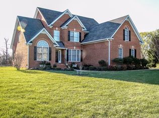 12018 Middlecoff Dr, Chester, VA 23836