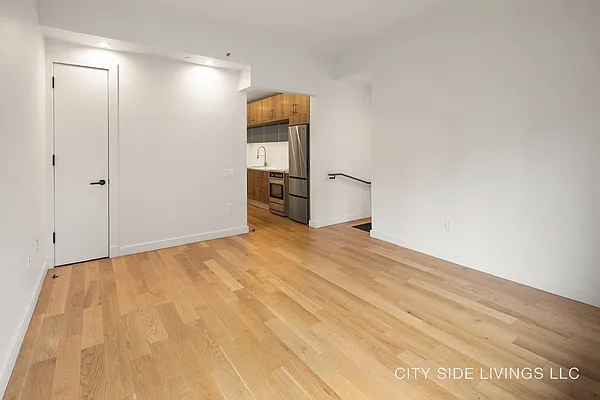 Rented by Artur Gutman, LREB | media 10