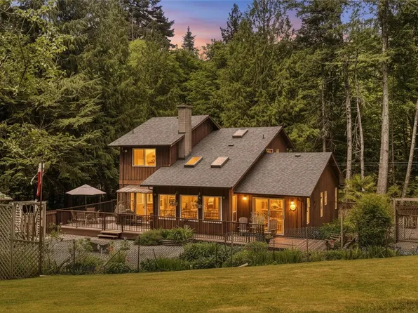 5729 E Sooke Rd, Sooke, BC V9Z 0C1