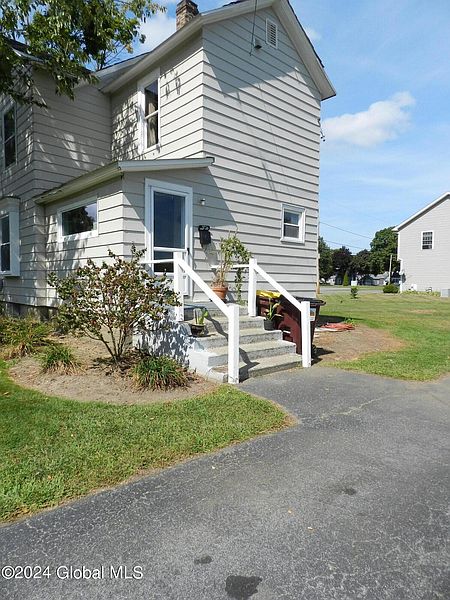 3rd image of 26 North Street