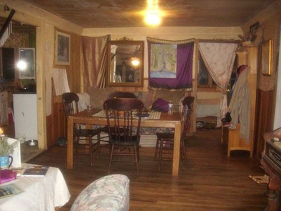 3rd image of 10241 Mount Gleason Ave
