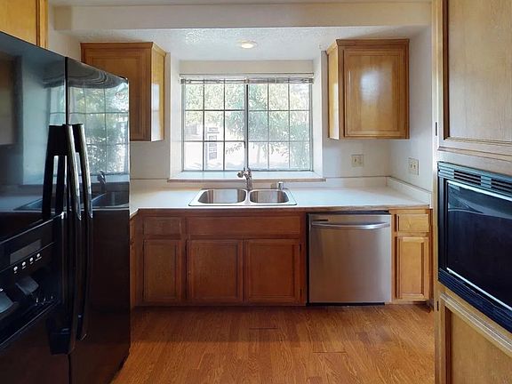 4th image of 2237 Clear Creek Ct