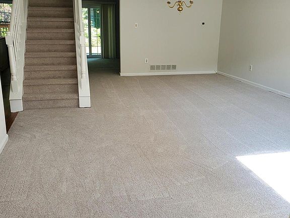 5th image of 261 Tulip Tree Ct