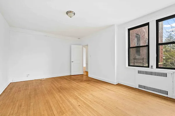 Sold by HomeSmart CrossIsland | media 5