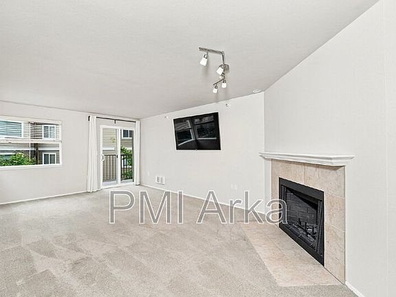 3rd image of 700 Front St S Unit D203