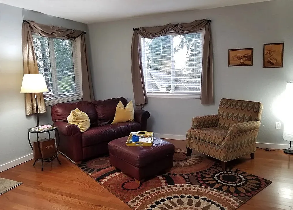 2 bed, 1160 sqft, $2,150 — Photo 2
