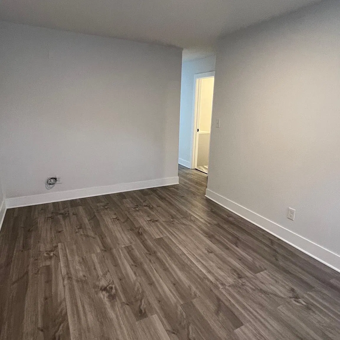 185 Laurel St — Photo 4