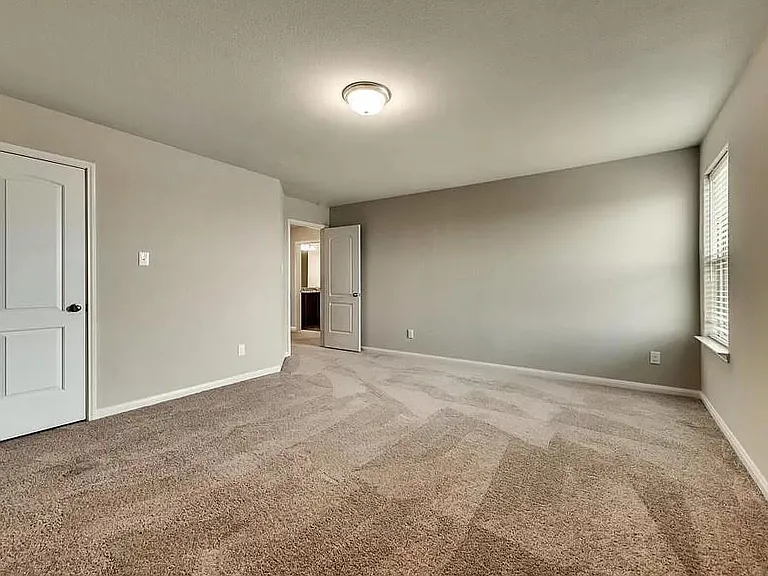 5308 Songbird Trl — Photo 26