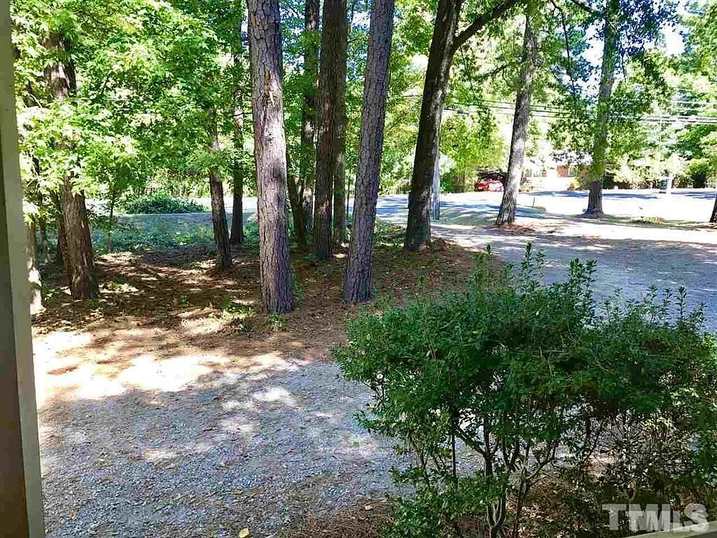 4 bed, 3.0 bath, 900 sqft, $1,500 — Photo 2