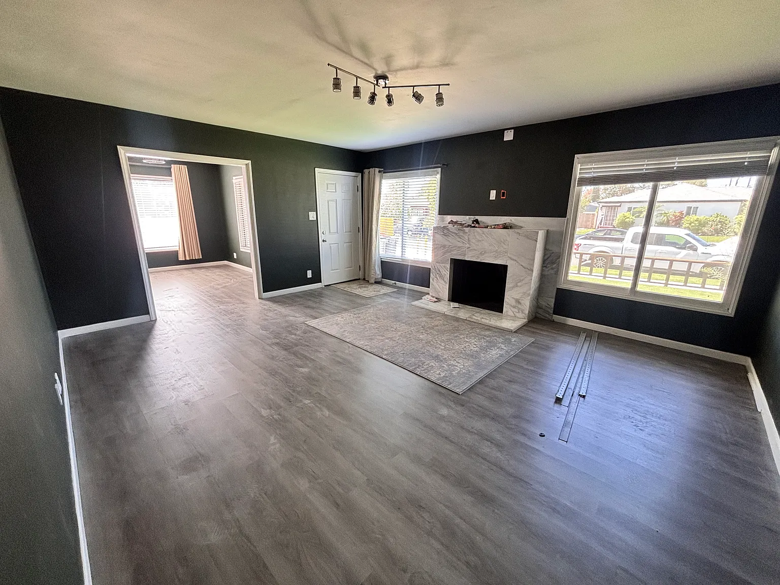 2 bed, 1320 sqft, $4,495 — Photo 2