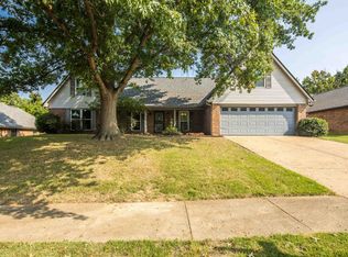 6364 Eastbrier Dr, Bartlett, TN 38135