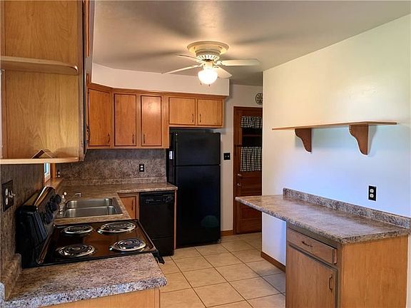 4th image of 625 Richmond Dr