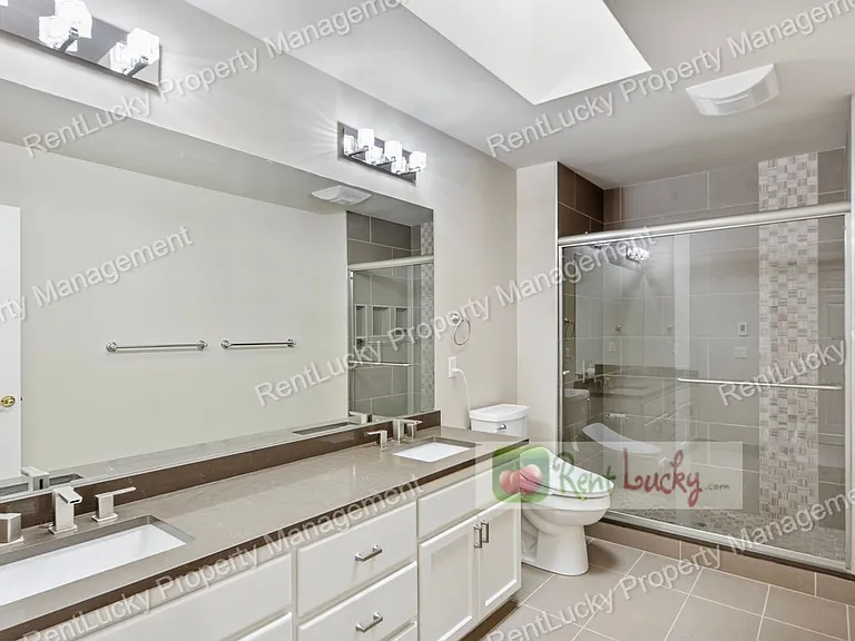 14691 NE 16th St — Photo 19