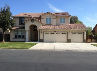 1114 Paradise Dr, Lemoore, CA 93245
