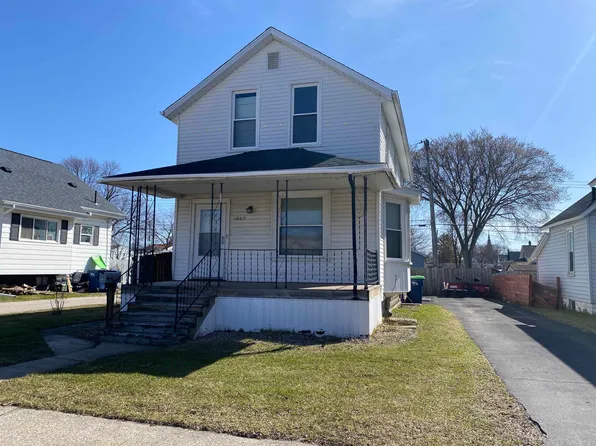 1007 Fitzhugh St, Bay City, MI 48708