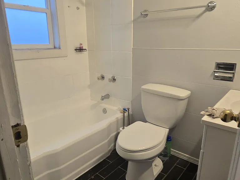 1417 Pine St — Photo 14