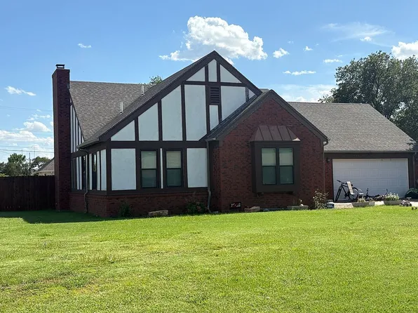 503 W Cherokee St, Medford, OK 73759