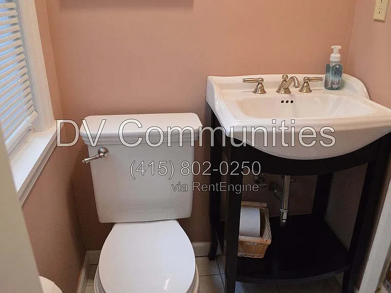 23805 E Groveland Rd — Photo 25