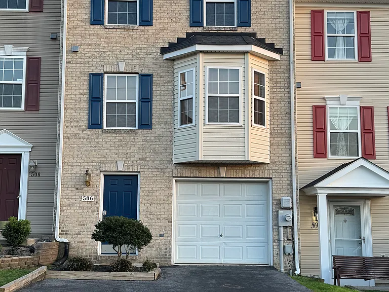 506 Hupps Hill Ct — Photo 1