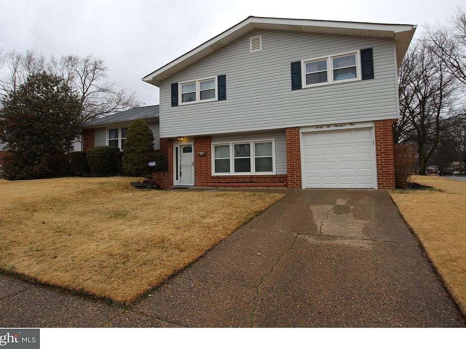 1st image of 2201 Arosa Ln