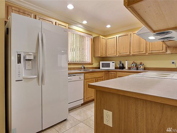 4th image of 8406 S Ainsworth Ave
