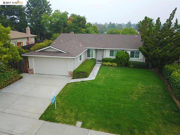 2nd image of 3513 Briarwood Ct
