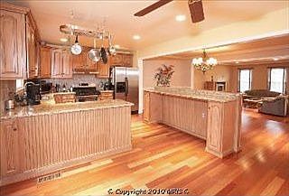 1st image of 10141 Oakwood Chase Ct