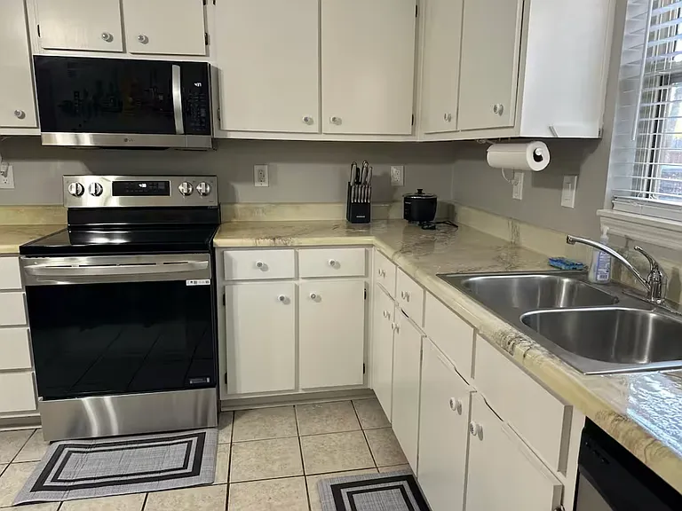5126 Boyd Dr — Photo 24