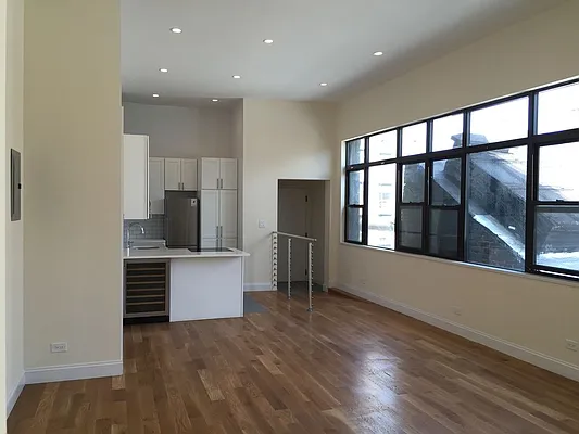 Rented by Sky Management | media 15