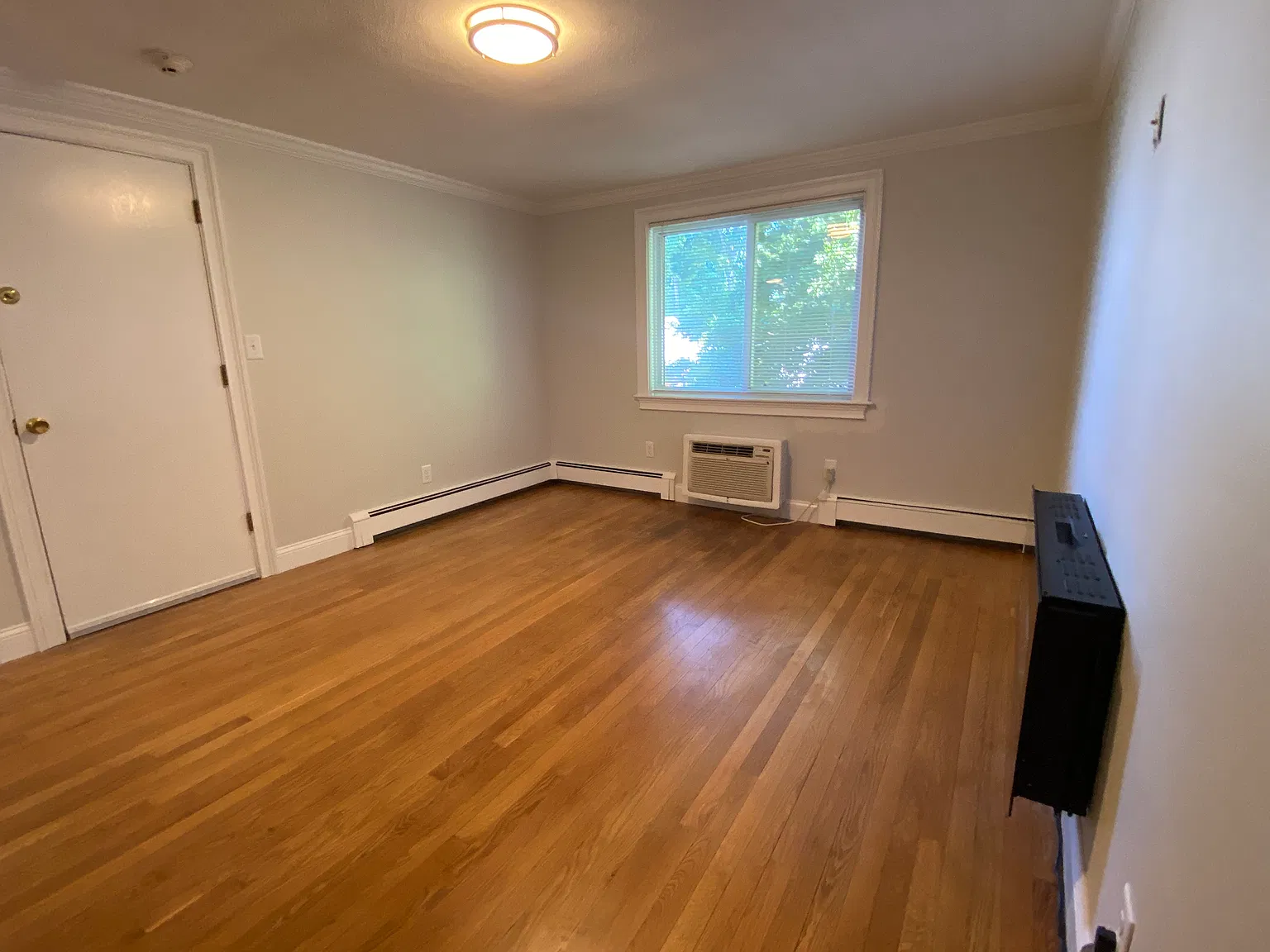 2 bed, $2,200 — Photo 4