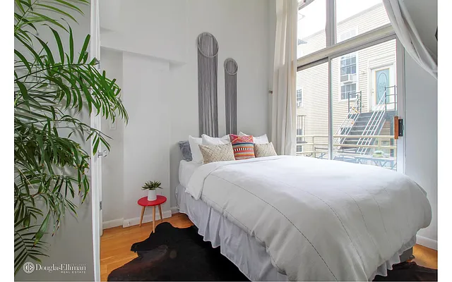 Rented by Douglas Elliman | media 22