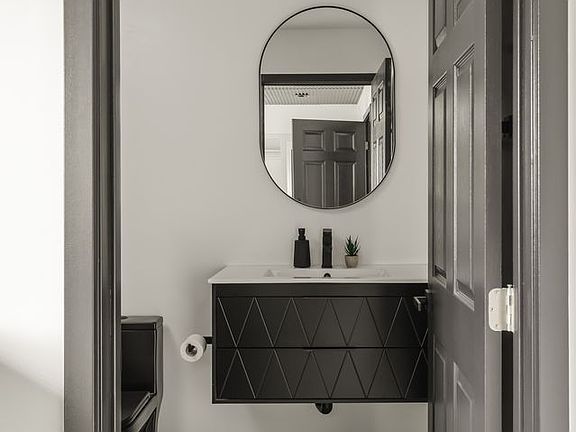 5th image of 1517 1/2 Selby Ave #5