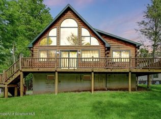 1007 Apache Ct, Lake Ariel, PA 18436