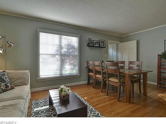 3rd image of 449 Glen Park Dr