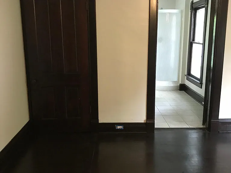 1008 Blackburn St — Photo 15