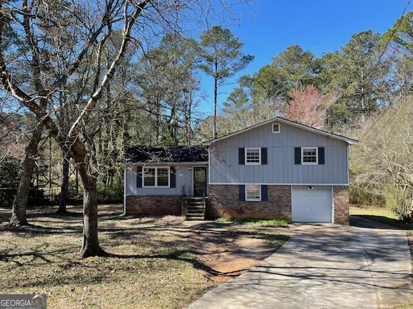 4935 Liberty Ct, Stone Mountain, GA 30087