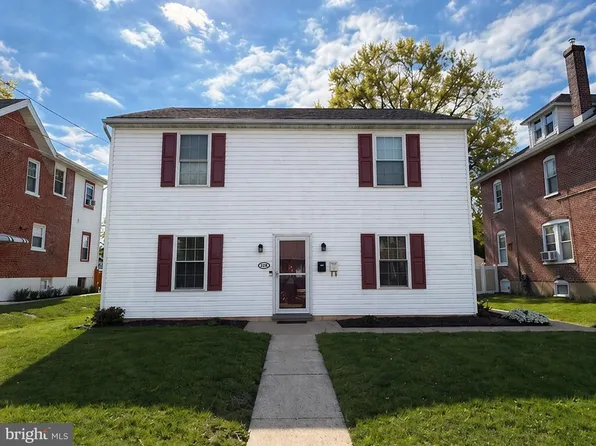 228 W Hamlin Ave, Telford, PA 18969