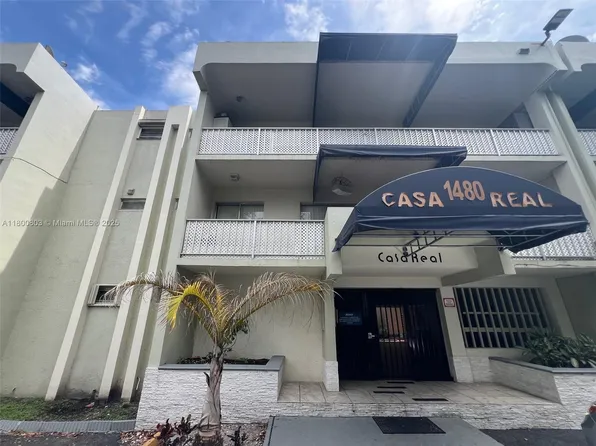 1480 W 46th St APT 320, Hialeah, FL 33012